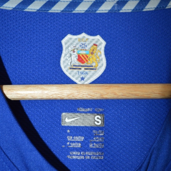 40th Anniversary Manchester United Jersey - Picture 4 of 4